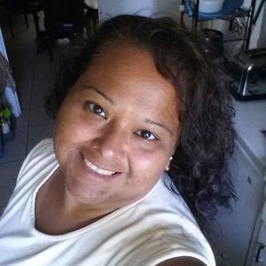 Meet your Posher, Lora